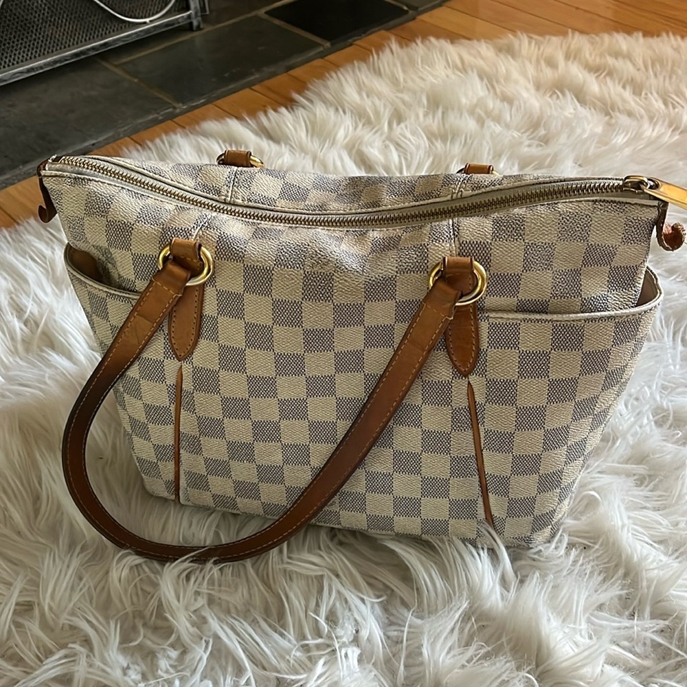 **AUTHENTIC** Louis Vuitton White Damier Azur Bag Purse